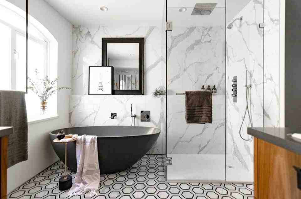 Comment chiffrer une salle de bain ?